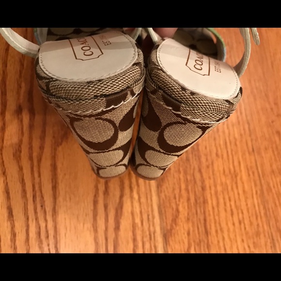 Coach Signature Wedge Platform - Picture 5 of 6